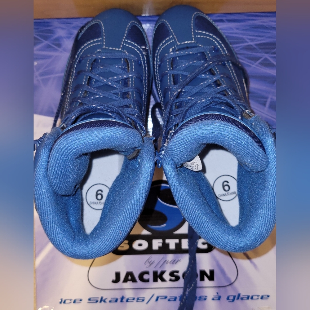 mark. Blue and Gray Ice Skates - Picture 9 of 9